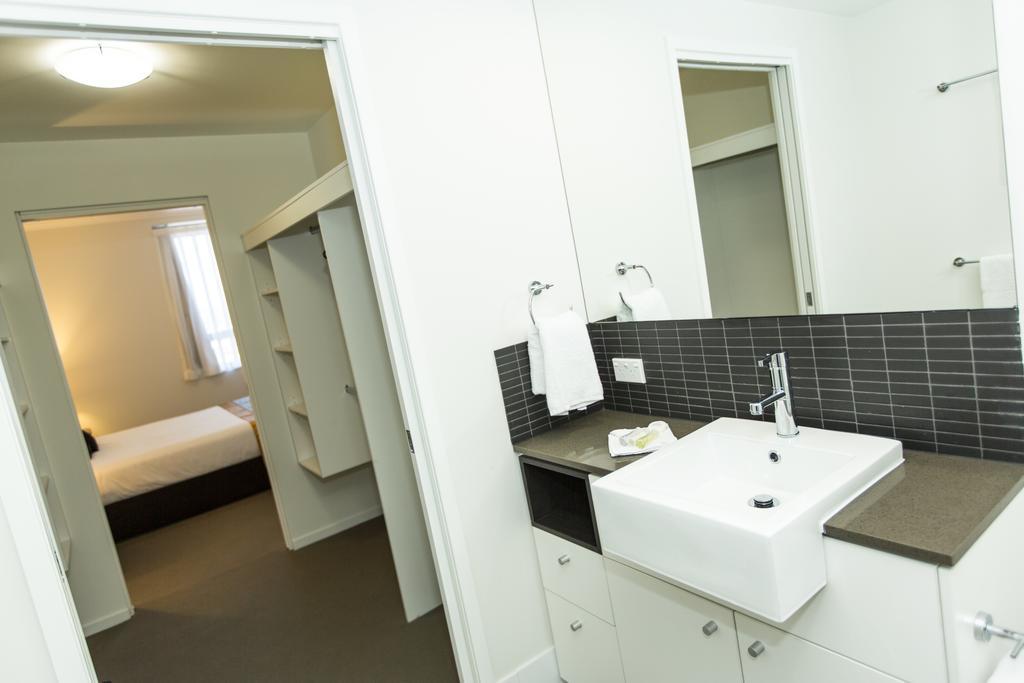 Curtis Central Apartments Official Gladstone Esterno foto