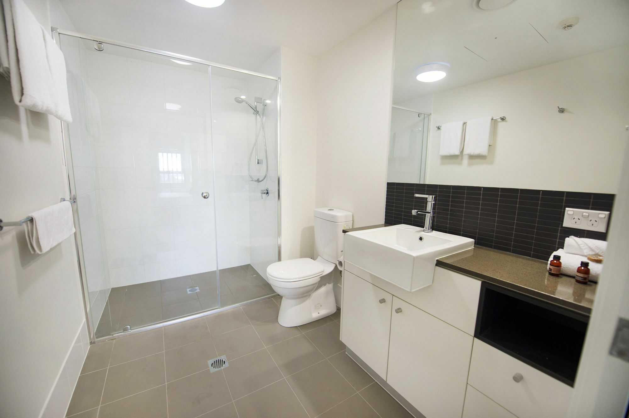 Curtis Central Apartments Official Gladstone Esterno foto